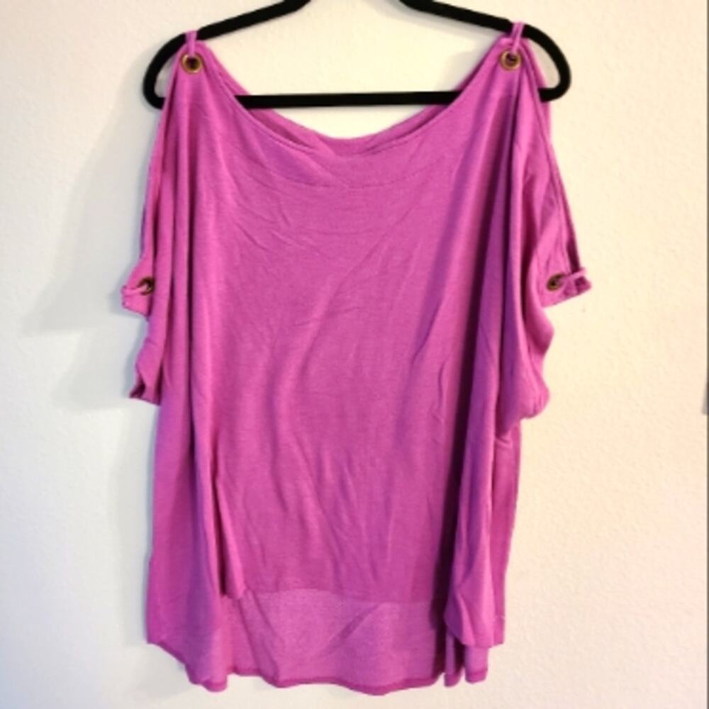LIVI Active 22/24 mauve cold shoulder sweatshirt